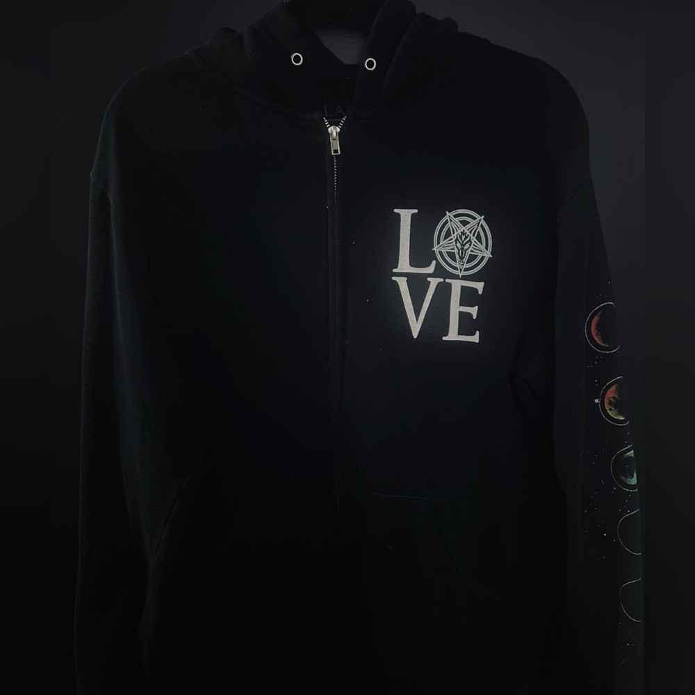 Black Craft Cult zip up "But love isn’t a phase Size Medium  (M) - Picture 4 of 5
